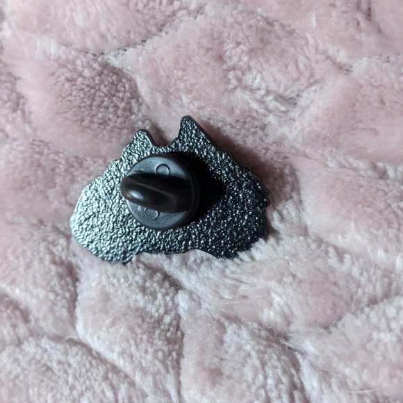 3/$12 NEW - Vintage Style VW Camper "Let's Go" Enamel Pin! - Picture 3 of 3